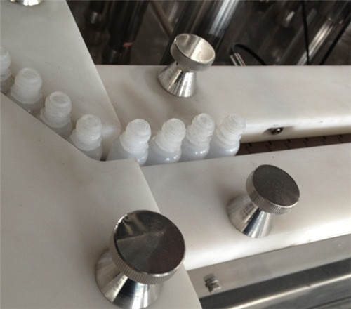 klemmeflaskeanordning